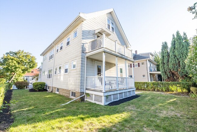 Building Photo - 35 Hosmer St