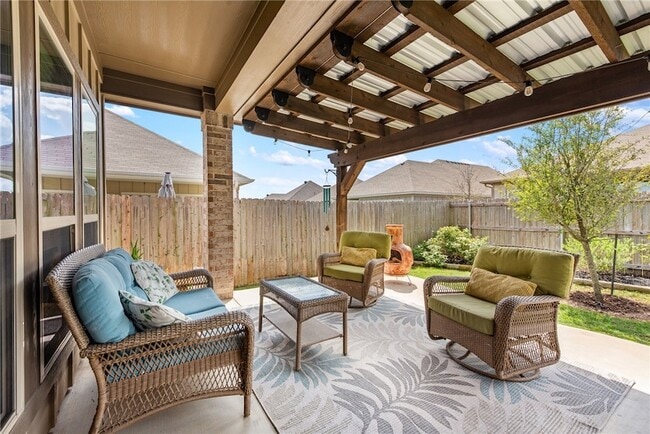 Building Photo - 6308 Southern Cross Dr