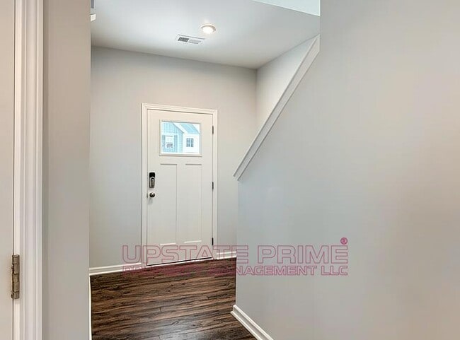 Building Photo - 610 Poinsett Bridge Wy