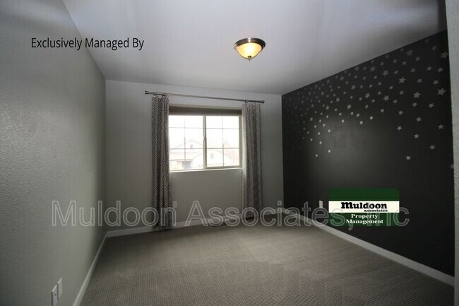 Building Photo - 2322 Pelican Bay Dr