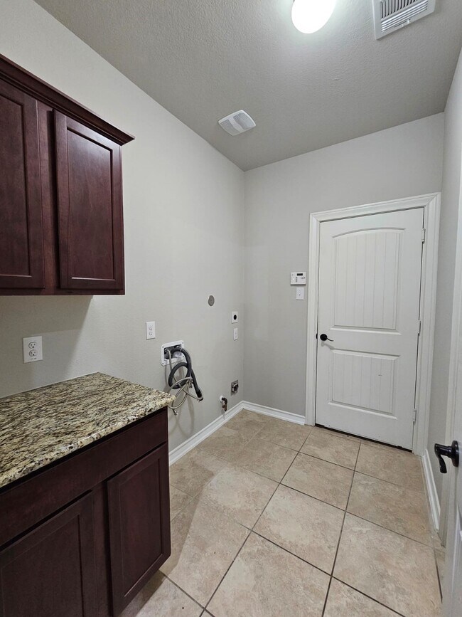 Building Photo - 3618 Diamond Creek Dr