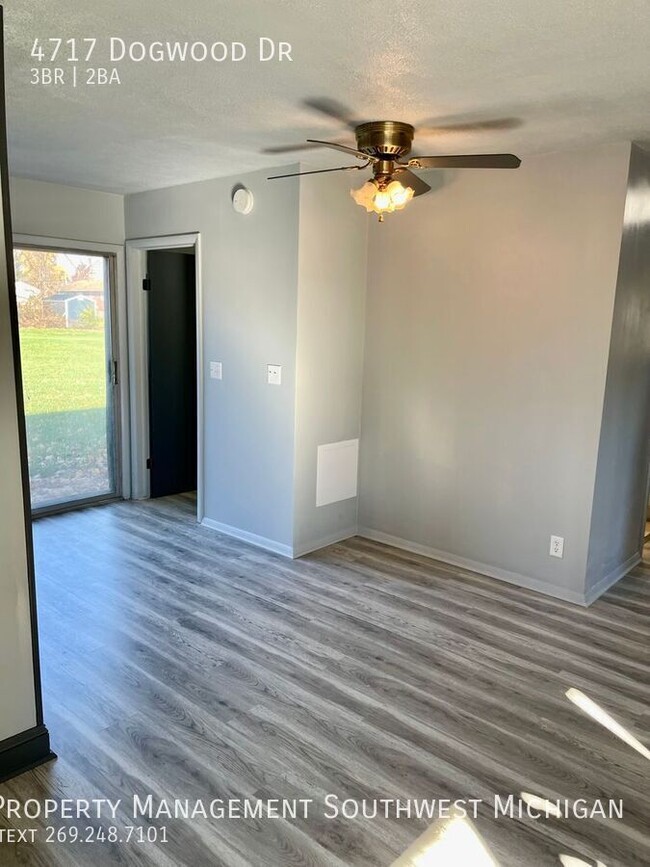 Building Photo - Newly Remodeled Duplex for rent