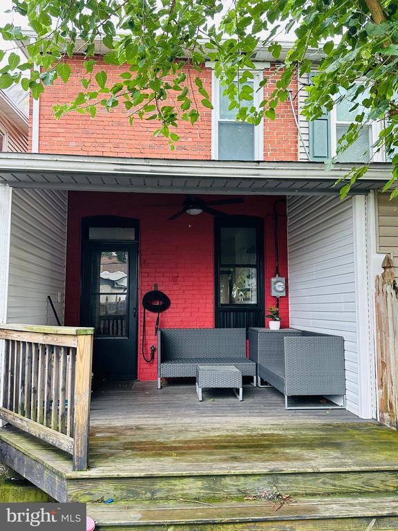 Building Photo - 236 E Middle St