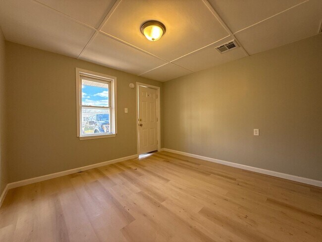 Building Photo - 12102 Belair Rd