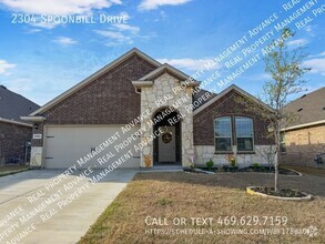 Building Photo - 2304 Spoonbill Dr