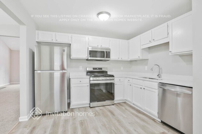 Building Photo - 987 Fox Valley Trail