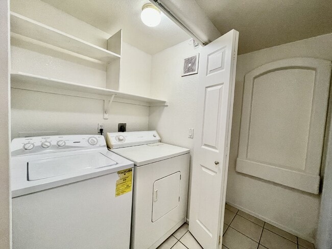 Building Photo - DOWNSTAIRS GREEN VALLEY CONDO | COVERED PATIO | COMMUNITY POOL + FITNESS CENTER