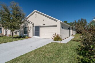 Building Photo - 3BR/2BA single-family home in gated community