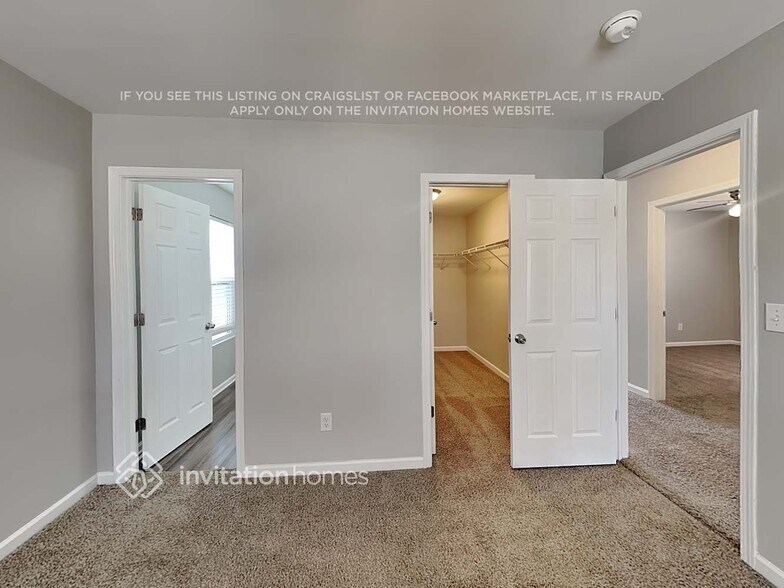 Building Photo - 516 Landis Oak Way
