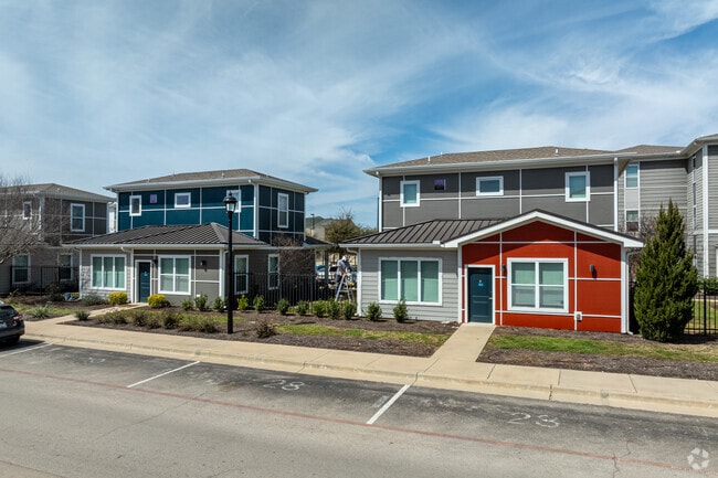 Building Photo - URSA - Historical Access II