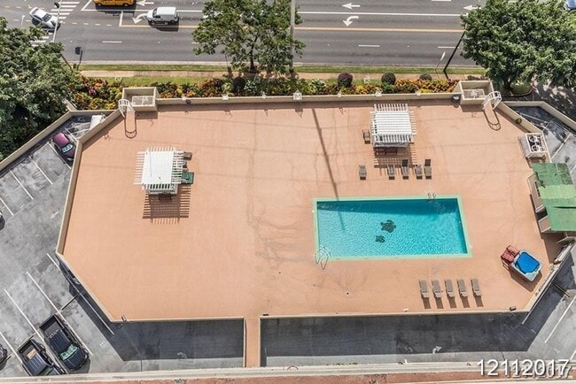 Building Photo - $2,350 / 1br - 552ft2 - Modern Comfort & Convenience 1BR/1BA/1PKG unit in Lele Pono Condo (Aiea)