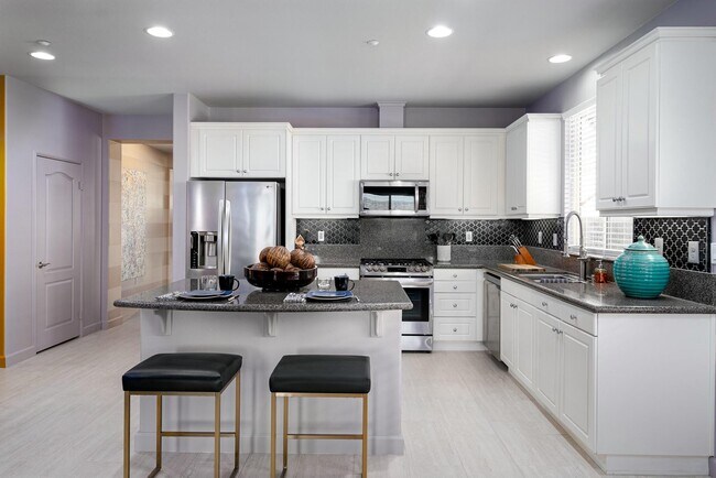 Building Photo - 2090 Savanna Way