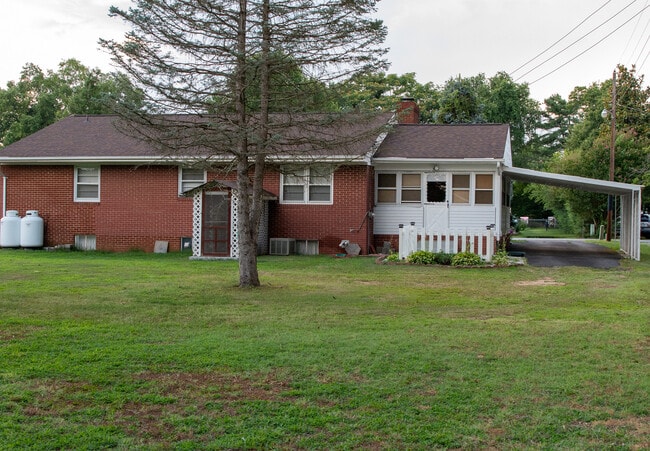 Building Photo - 26032 Townfield Dr