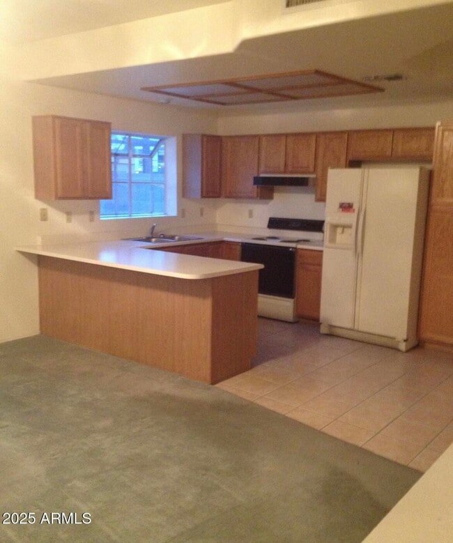 Building Photo - 3207 E Marconi Ave