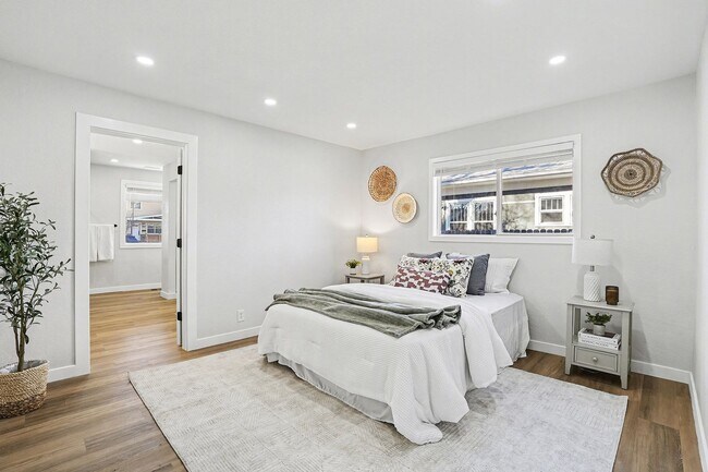 Building Photo - Remodeled 3-Bedroom Home with Private Yard & 2-Car Garage in Berkeley