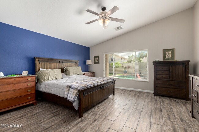 Building Photo - 16325 W Paradise Ln