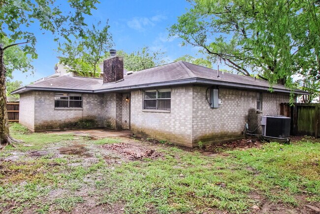 Building Photo - 3206 Teakwood Cir