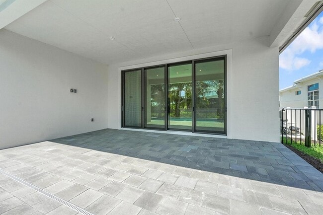 Building Photo - 13908 Vivant Dr