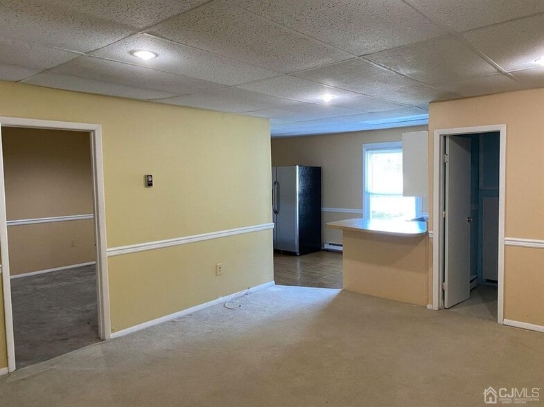 Building Photo - 368B Summerhill Rd
