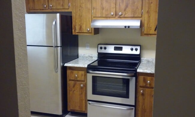 Building Photo - 7113 Golf Colony Ct