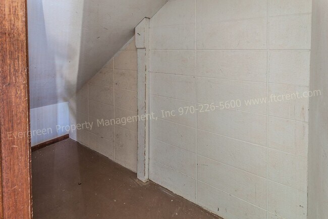 Building Photo - 1606 N Estrella Ave