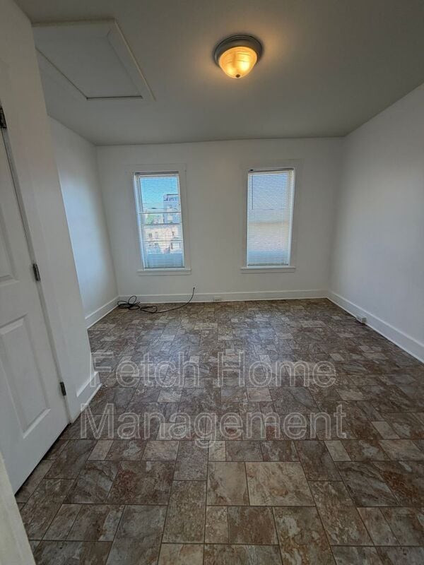 Building Photo - 236 W Mifflin St