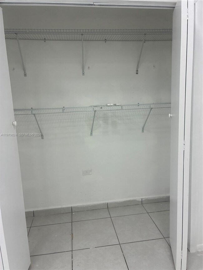 Building Photo - 17201 SW 117th Ct