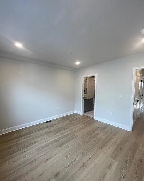 Building Photo - 4010 Conshohocken Ave