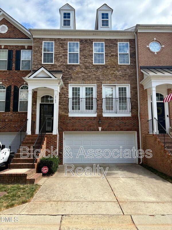Building Photo - 2705 Laurel Cherry St