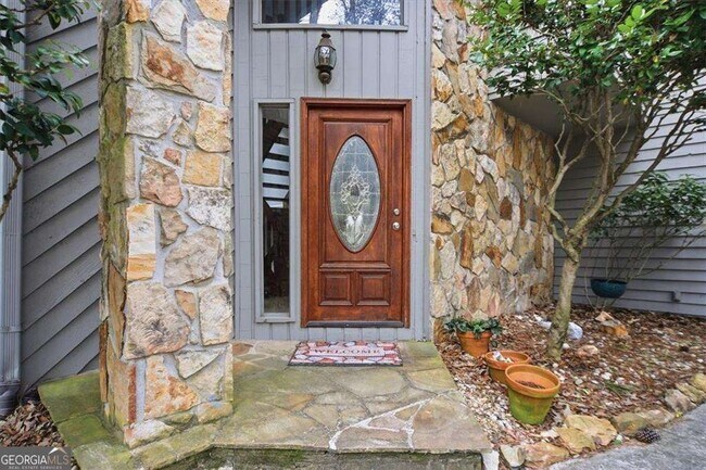 Building Photo - 530 Matterhorn Way