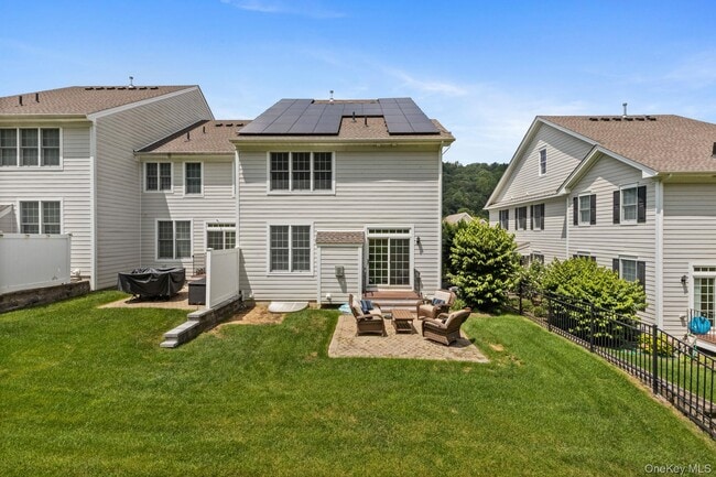 Building Photo - 19 Dennis Ln