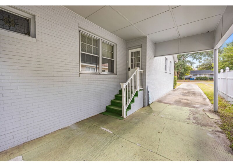 Building Photo - 3308 Kelwin Ave