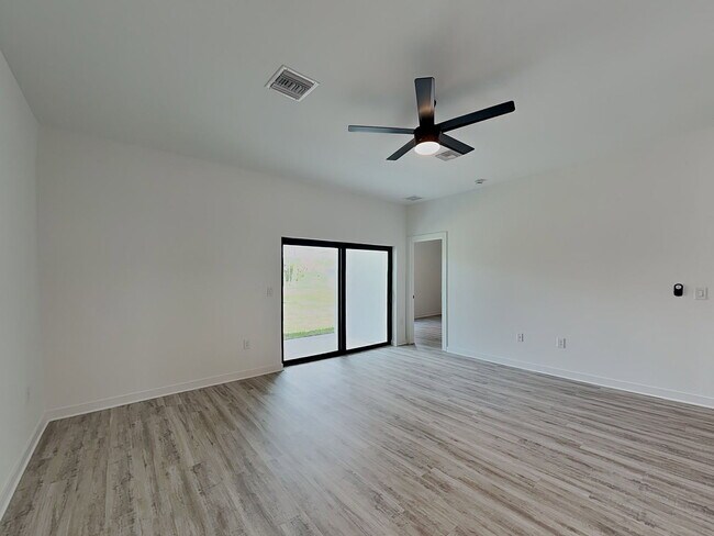 Building Photo - 1506 Gary Ln