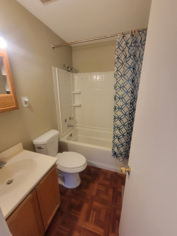 Building Photo - 3313 Barcroft Dr