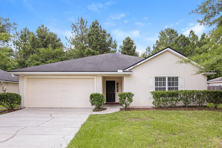 Primary Photo - 10946 Lauren Oak Ln S