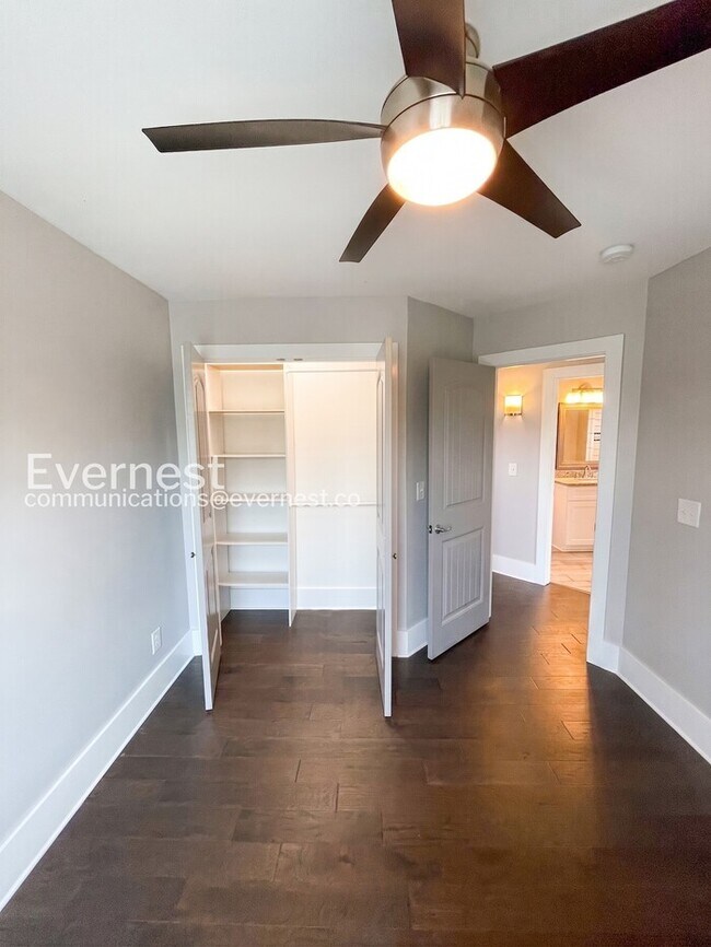 Building Photo - 3-Bed/2.5-Bath Home/Available Now!