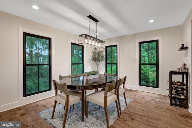 Building Photo - 10904 Belgravia Ct