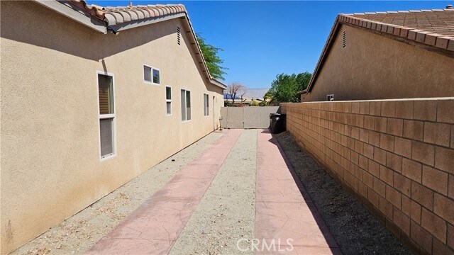 Building Photo - 1245 Mira Luna