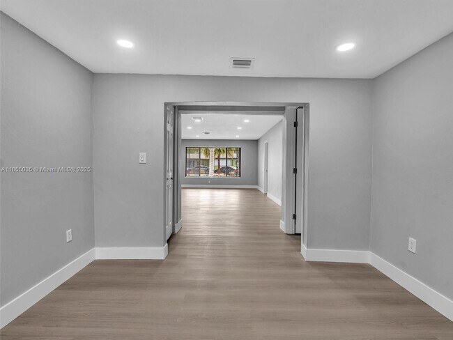Building Photo - 19021 NW 23rd Ct