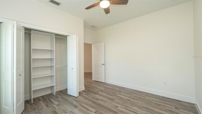 Building Photo - 6454 Freeport Dr