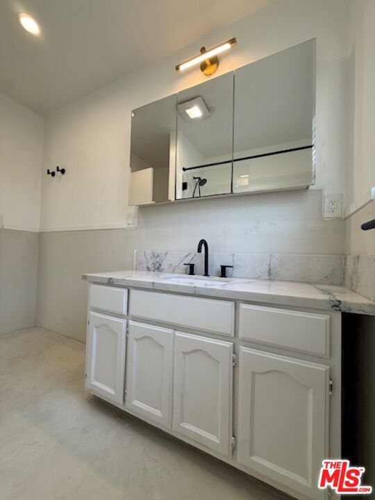 Building Photo - 4275 McClung Dr