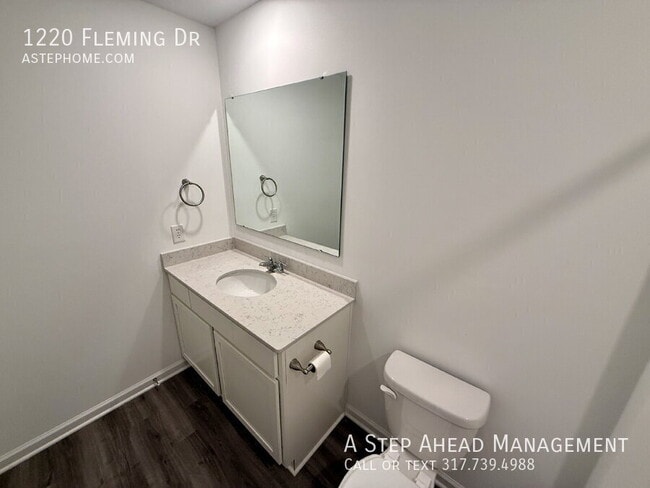 Building Photo - 1220 Fleming Dr