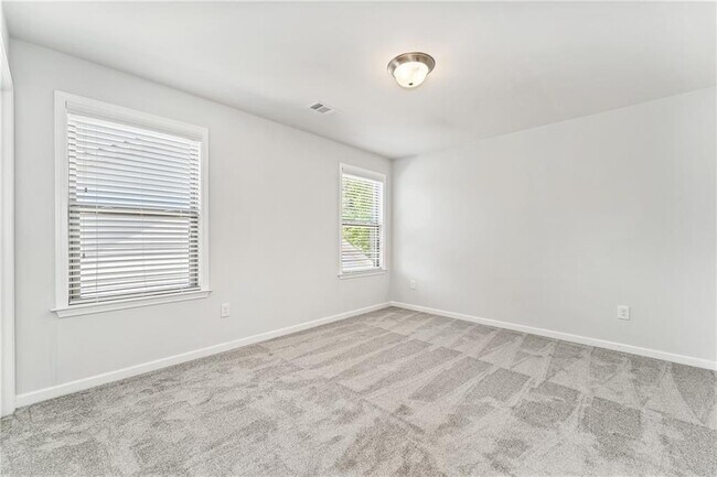 Building Photo - 850 Grove Valley Dr