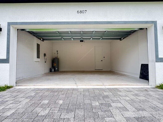 Building Photo - 6807 SW 153rd Pl Rd