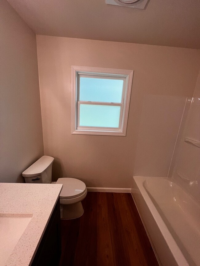 Building Photo - 3025 Barrett Ct