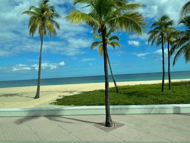 Building Photo - 3301 NE 32nd Ave