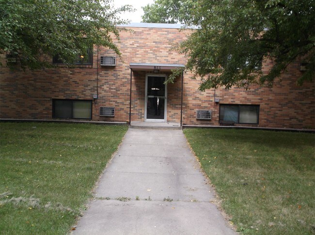 Building Photo - 120 7th St SW
