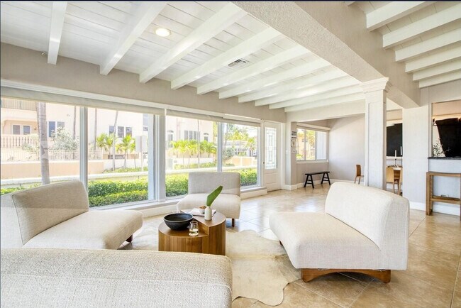 Building Photo - 1501 N Fort Lauderdale Beach Blvd