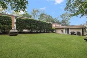 Building Photo - 60 Bethel St