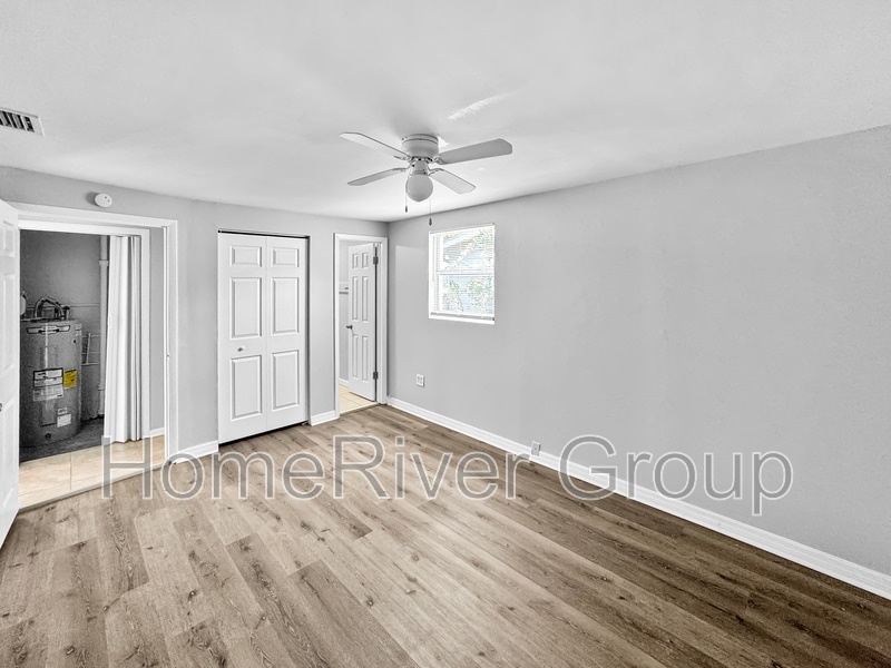 Building Photo - 4800 85th Ave